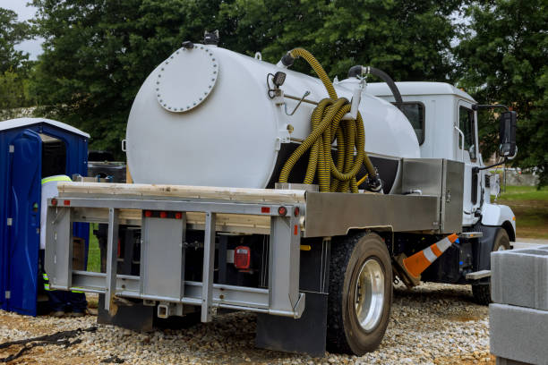 Portable Toilet Options We Offer in Glencoe, IL